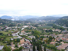 Vue d'Aubenas et de sa campagne environnante.