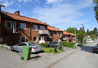 Radhus i kvarteret Assessorn vid Tranvägen