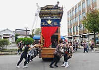 大浜中区祭礼の山車曳き