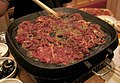 pulgogi (bulgogi) sütés közben