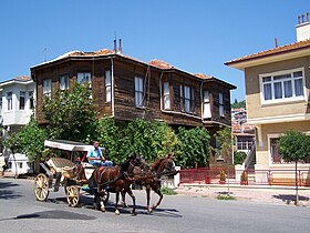 Rua da ilha de Heybeliada