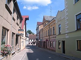 Een straat in Kandava