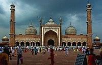 জামিয়া মসজিদ ভারতের সর্ববৃহৎ মসজিদ।