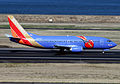 Boeing 737-300 da Southwest Airlines taxiando para decolagem.