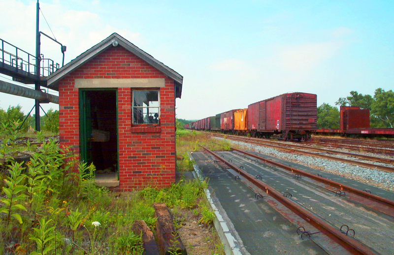 File:Mack Point (ME) rail yard weigh station.jpg