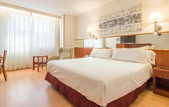 Hotel Ilunion Les Corts Spa