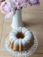 Gesund backen für andere: Dattel-Muffins und Dattel Bundt Cake