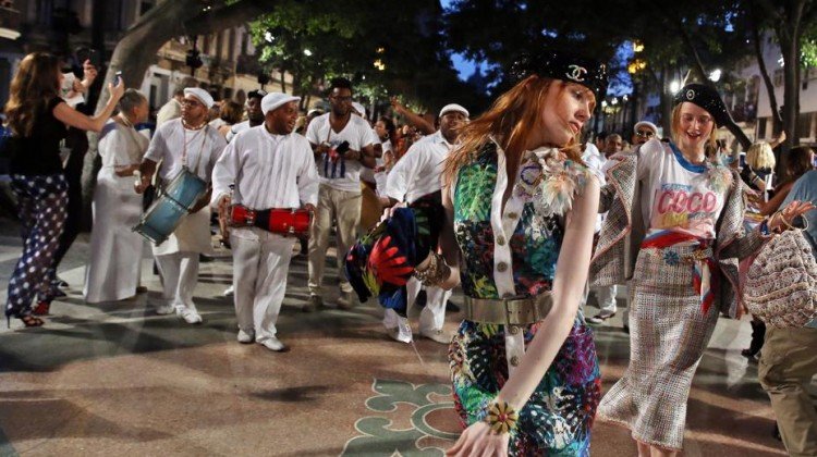 Chanel em Cuba: Cruise 2016-17