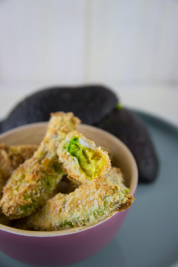 Gesund und super lecker. Mit nur wenigen Handgriffen gelingen dir knusprige Avocado Fritten