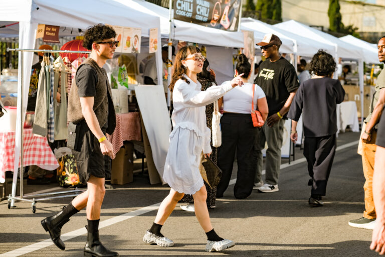 Attendees enjoy shopping at the In Todo craft fair