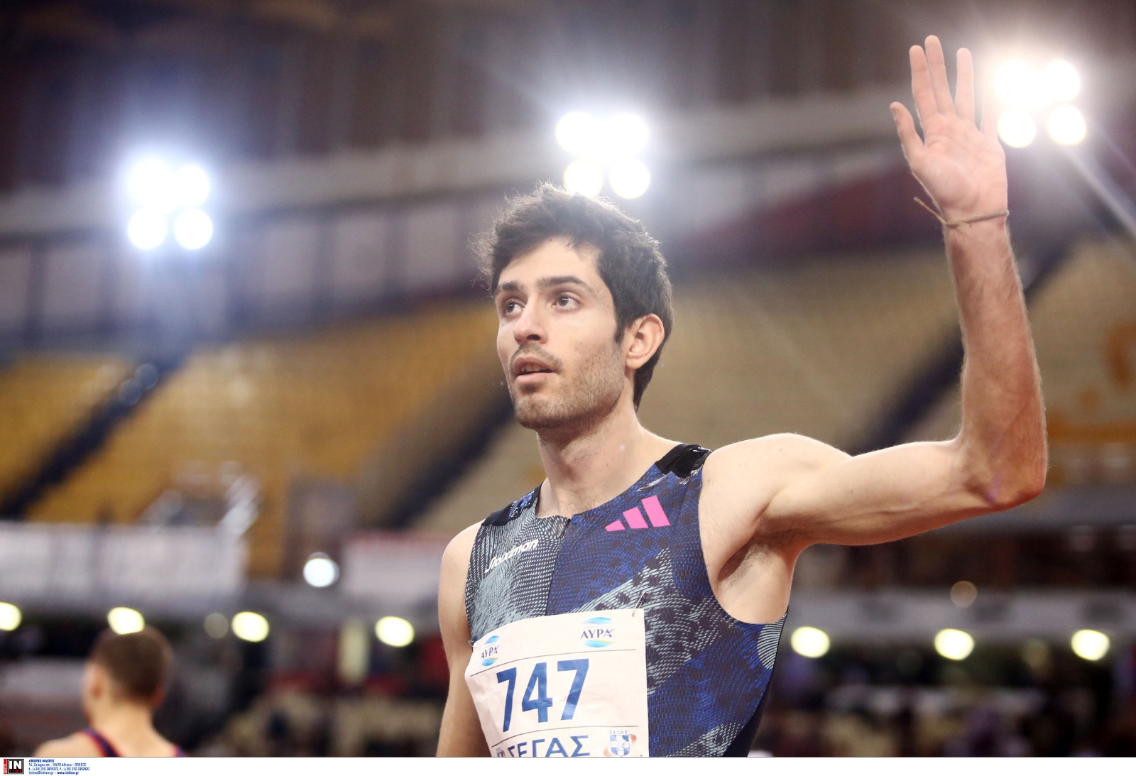 Piraeus Street Long Jump στις 4 Ιουνίου στο Δημοτικό Θέατρο Πειραιά με τον Μίλτο Τεντόγλου