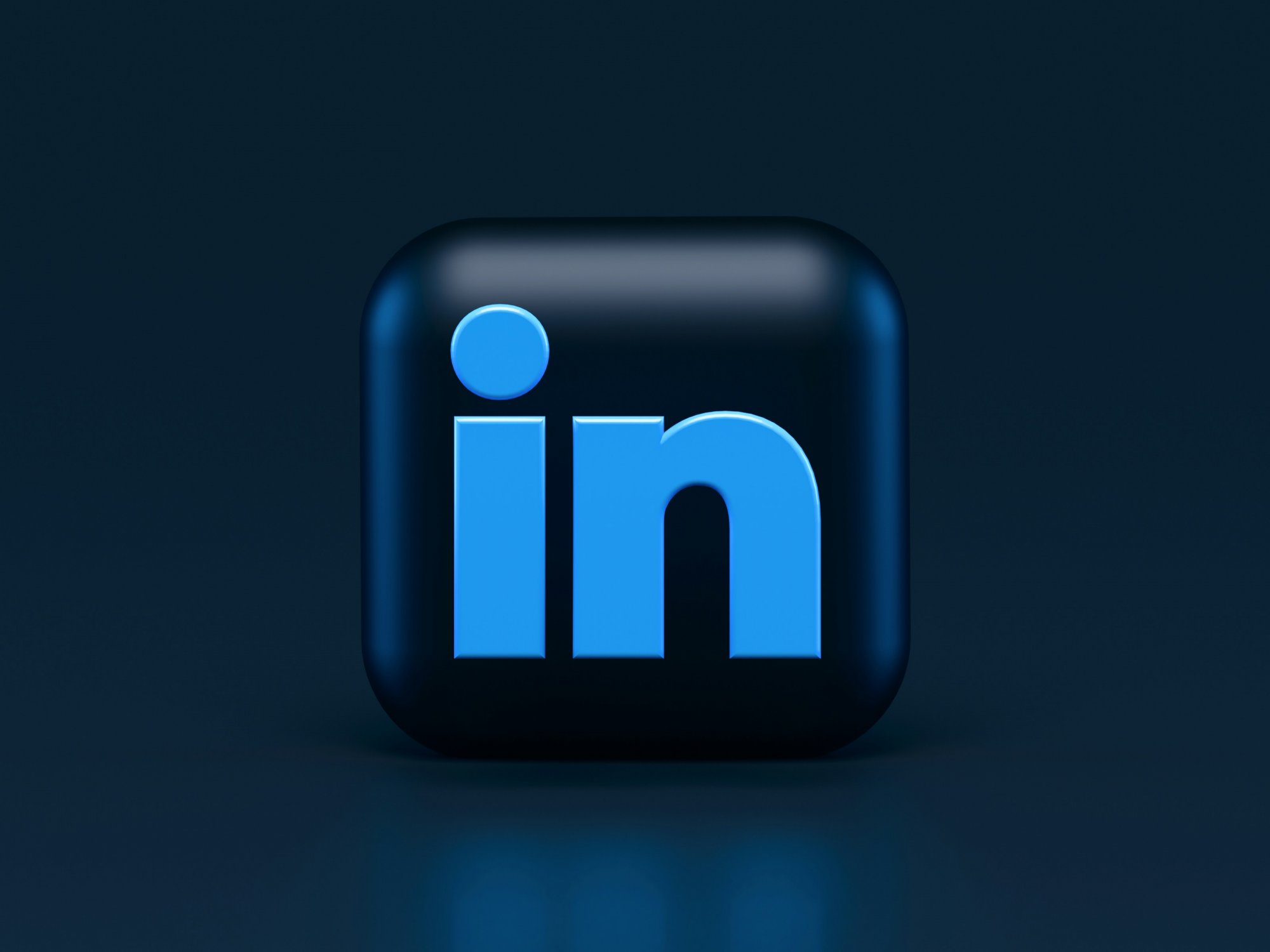 Τρόποι να βελτιώσεις το προφίλ σου στο LinkedIn και να βρεις δουλειά