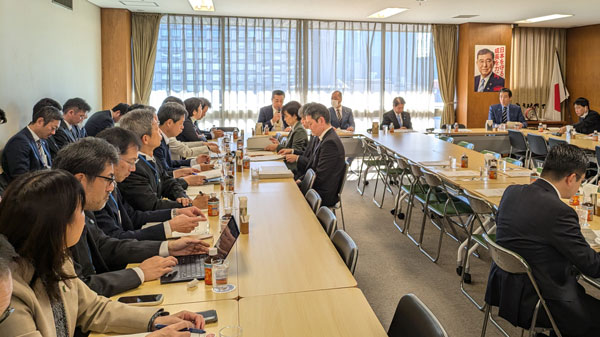 12月17日に開かれた自民党のみどり委員会