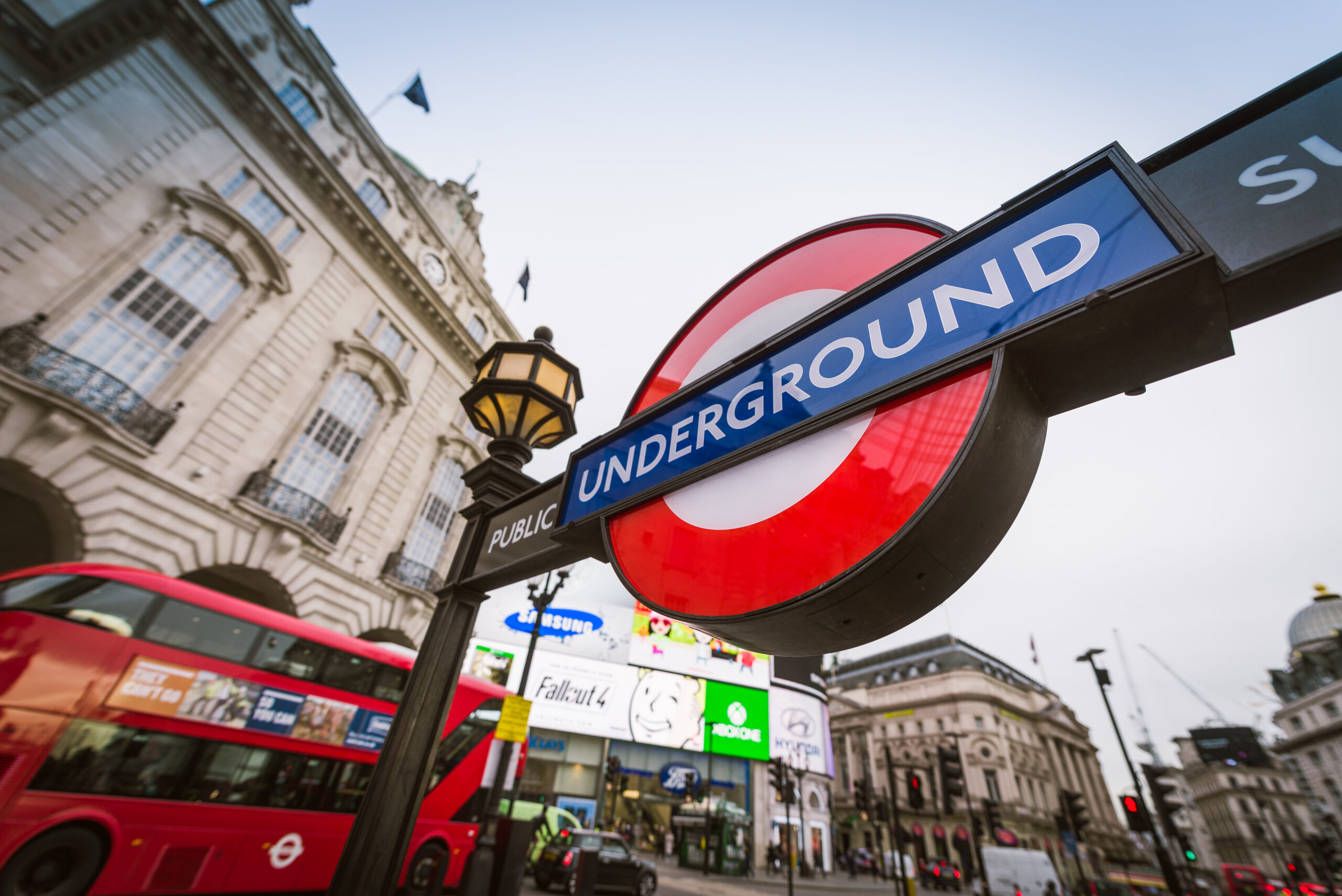 Tube roundel and bus