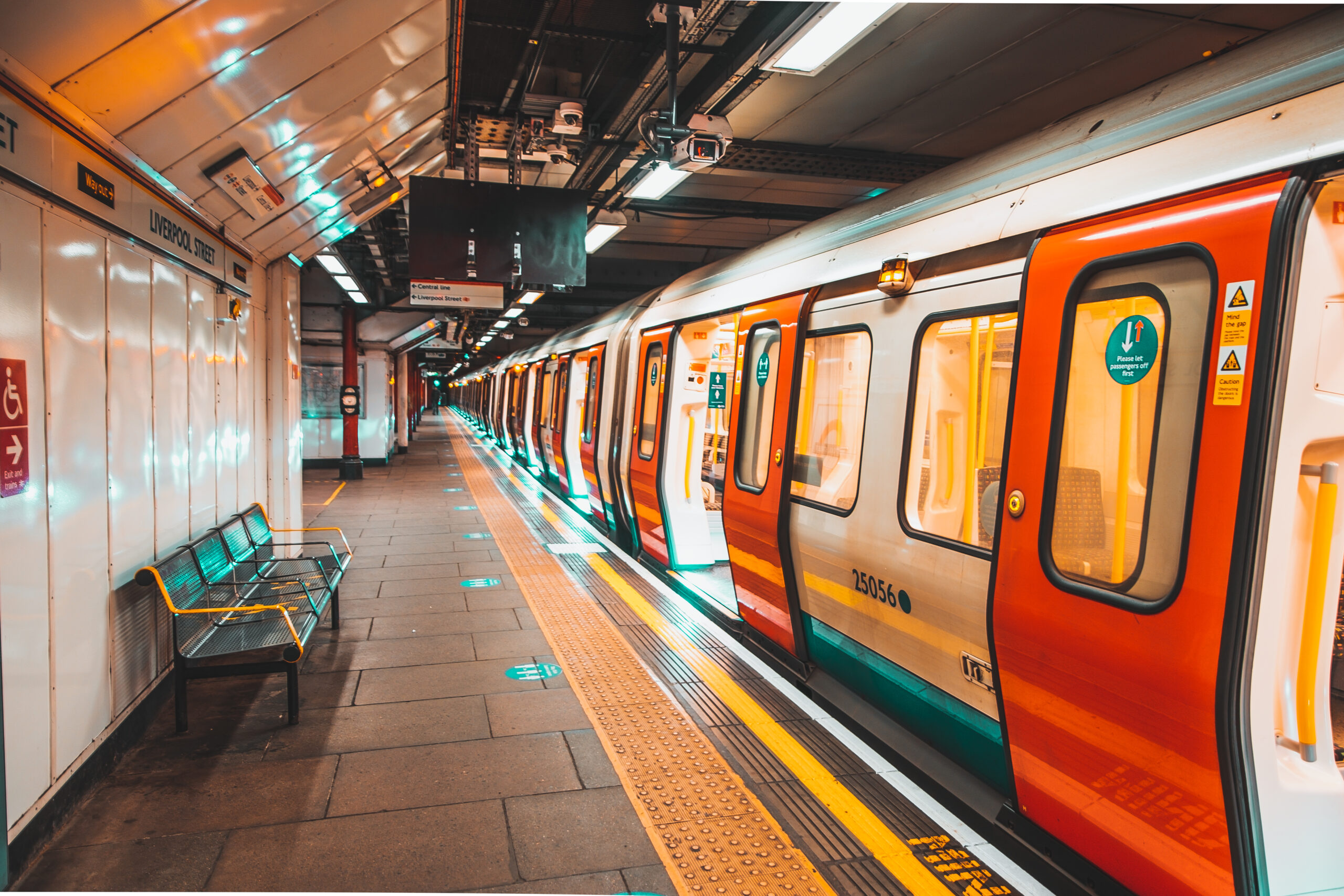 An empty tube platform at Liverpool Street station