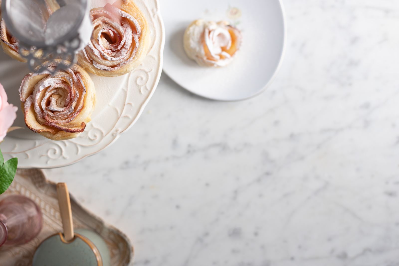 Rosas de manzana y cabello de ángel