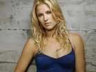 Ali Larter, Urocze, Spojrzenie