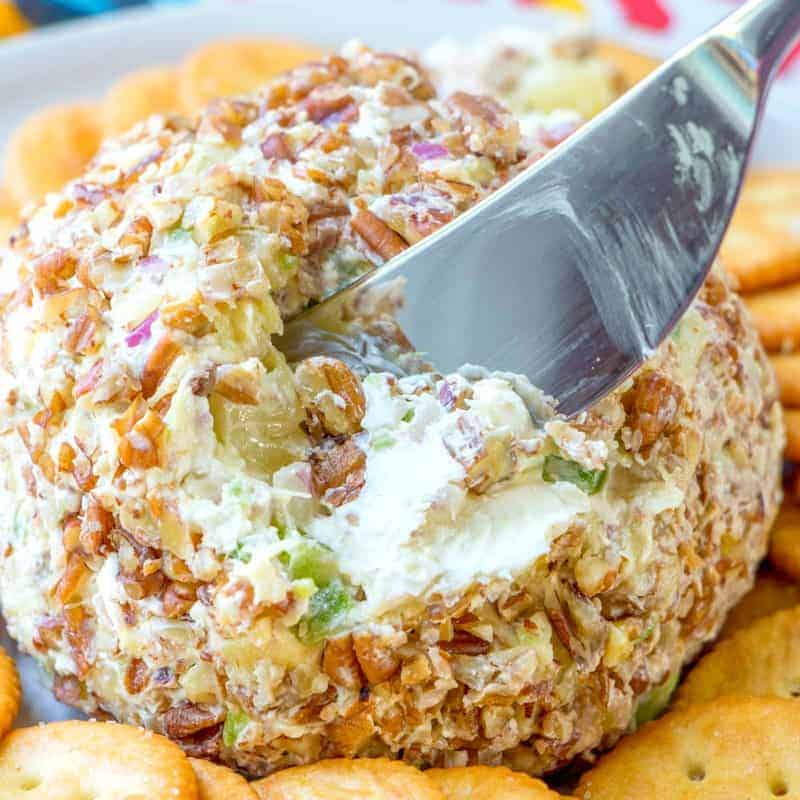 The Best Pineapple Cheeseball