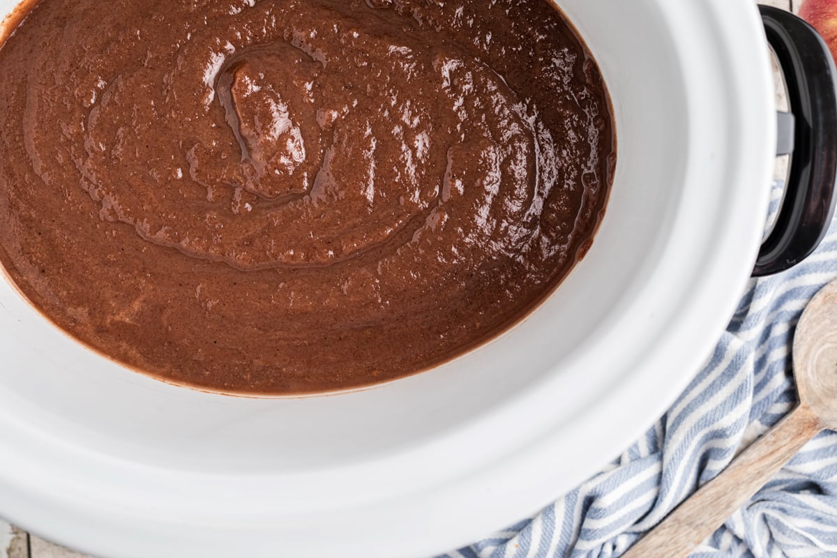 overhead of slow cooker caramel apple butter.