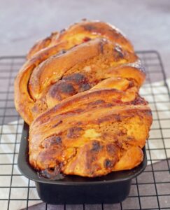 Zum National Peanut Day: Peanut Butter & Jelly Babka